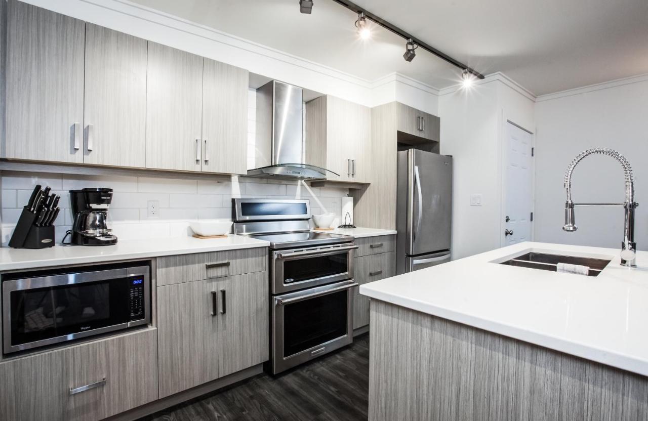 Novlan Suite By Revelstoke Vacations Екстер'єр фото